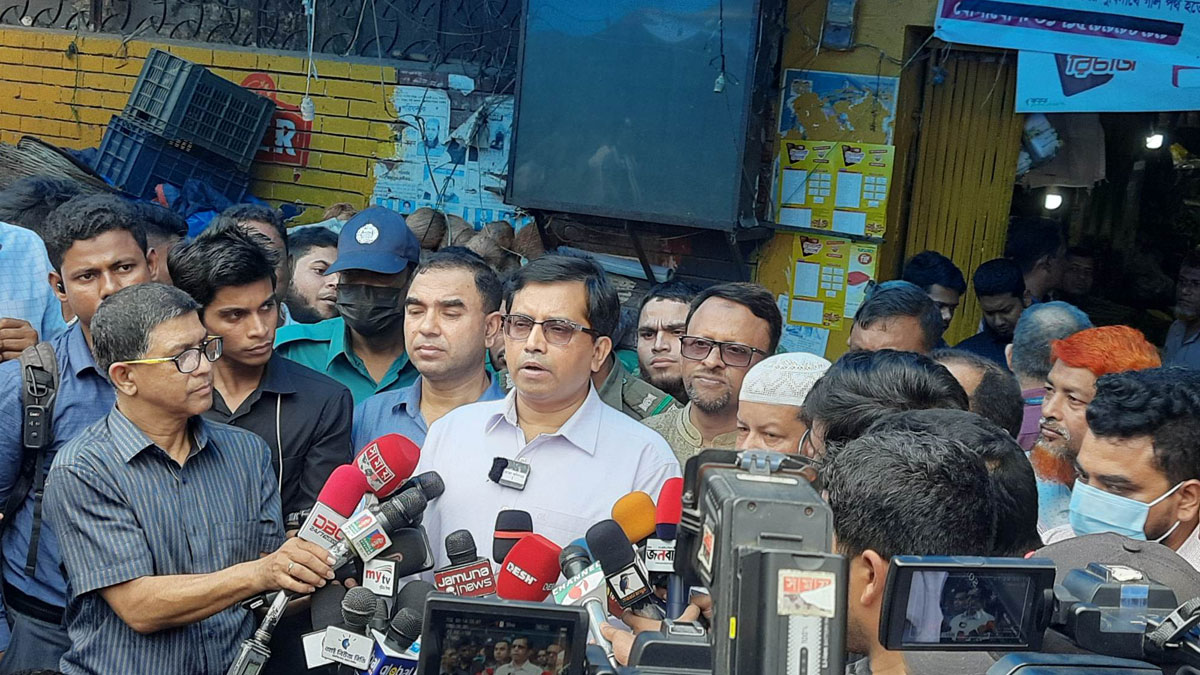 সতর্ক করে চোর ধরতে গেল ভোক্তা অধিকার