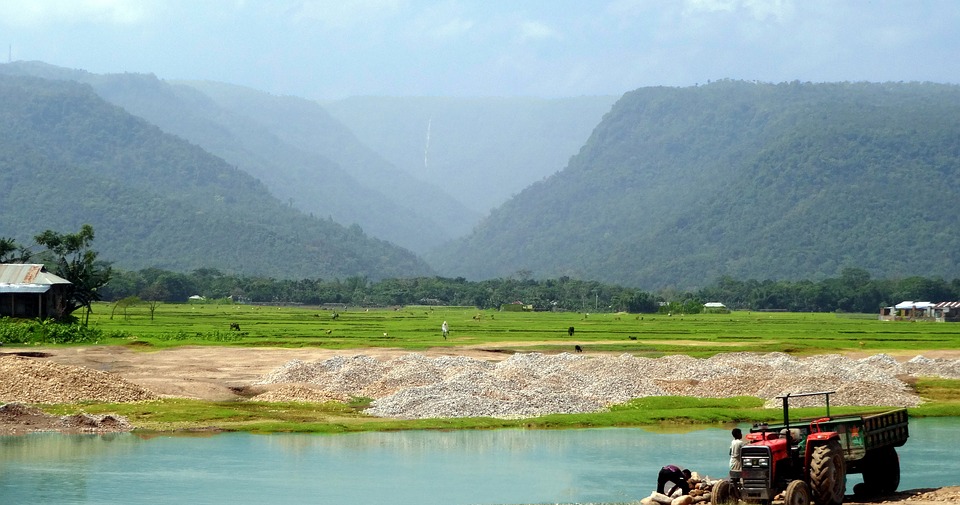 অবিরাম বাংলার দৃশ্য