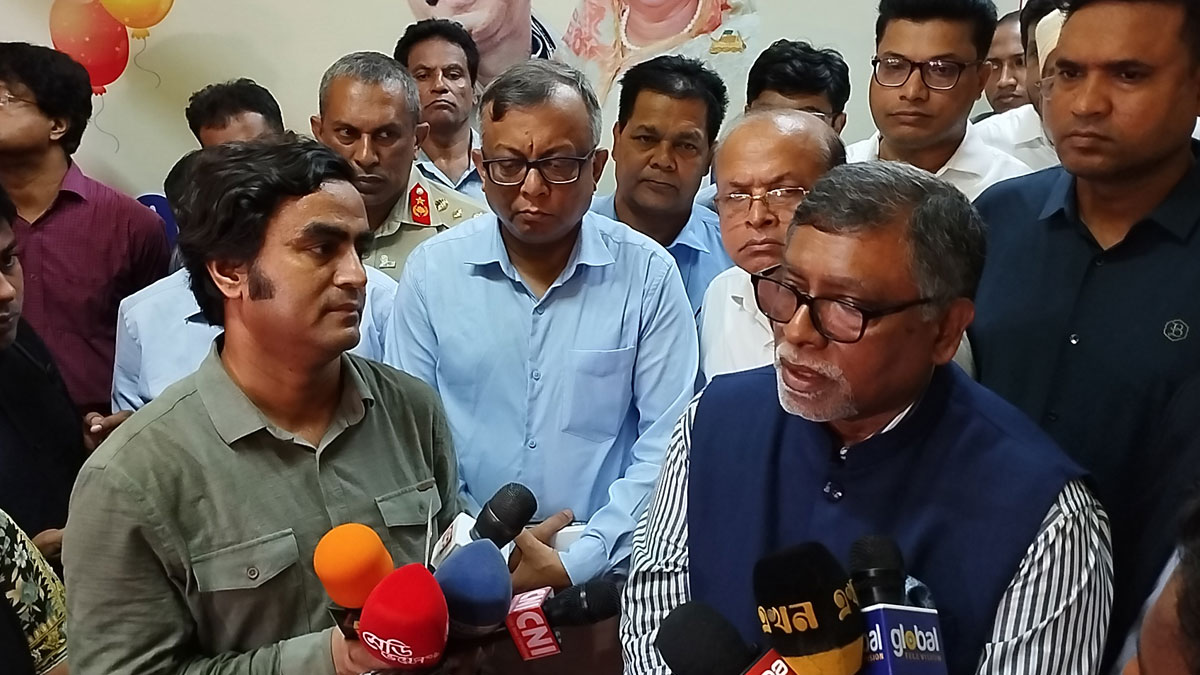 ডেঙ্গু নিয়ন্ত্রণ স্বাস্থ্য মন্ত্রণালয়ের কাজ নয় : মন্ত্রী