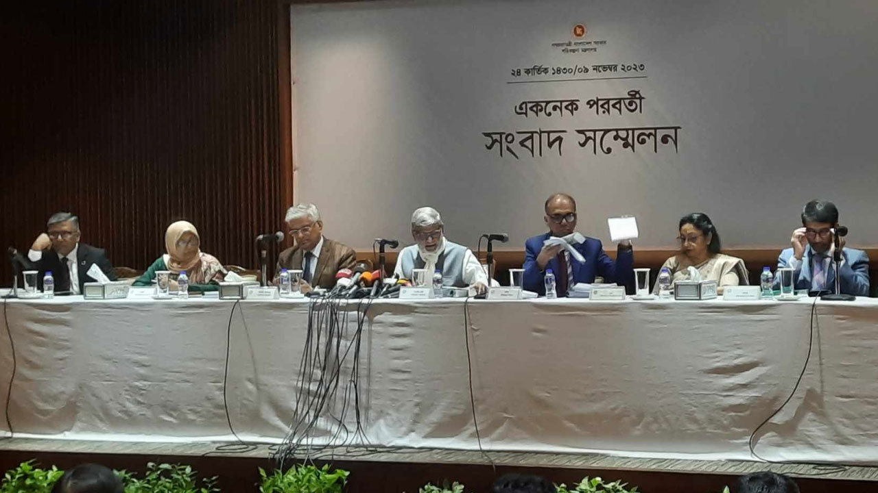 বিদ্যুৎ ও পানির ভর্তুকি থেকে সরে আসার নির্দেশনা প্রধানমন্ত্রীর