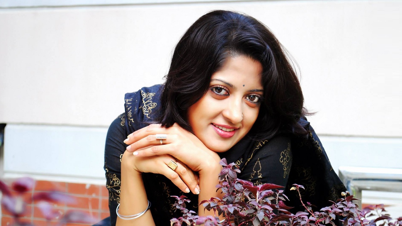 অভিনেত্রী হুমায়রা হিমু মারা গেছেন