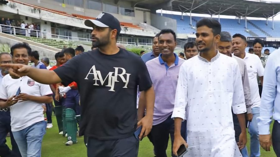 তামিমকে সঙ্গে নিয়ে মিরপুর মাঠ ঘুরে দেখলেন আসিফ মাহমুদ