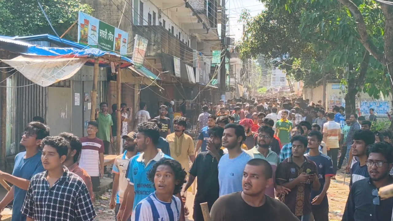 চট্টগ্রাম বিশ্ববিদ্যালয়ে ফের সংঘর্ষ, উপ-উপাচার্য আহত