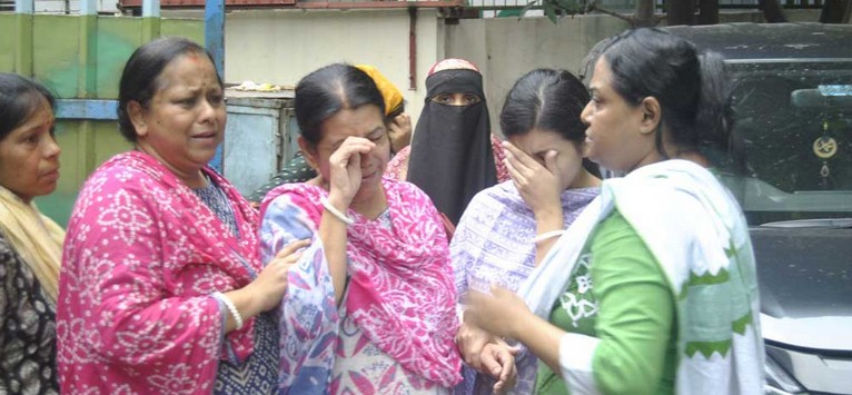 লাশ হয়ে ফেরা বিভুরঞ্জনের বাসায় শোকের মাতম শেষ লেখায় হতাশার কথা জানিয়ে গেলেন প্রবীণ সাংবাদিক