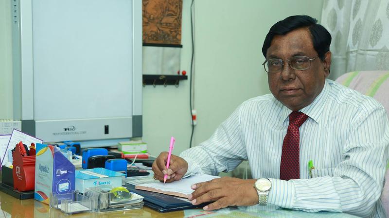 উপদেষ্টা হওয়ার লোভে ২০০ কোটির চেক! দুর্নীতি দমন কমিশনের অভিযানে আলোচনায় চিকিৎসক
