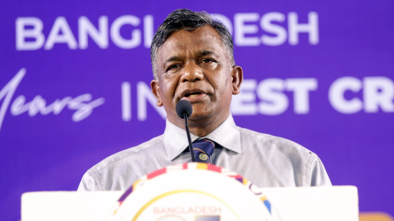 বিসিবি নির্বাচনে লড়ার ঘোষণা দিলেন সভাপতি বুলবুল