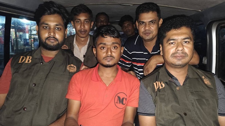 বগুড়ায় পেট্রোল পাম্প ক্যাশিয়ারকে হত্যা, মূল অভিযুক্ত গ্রেপ্তার