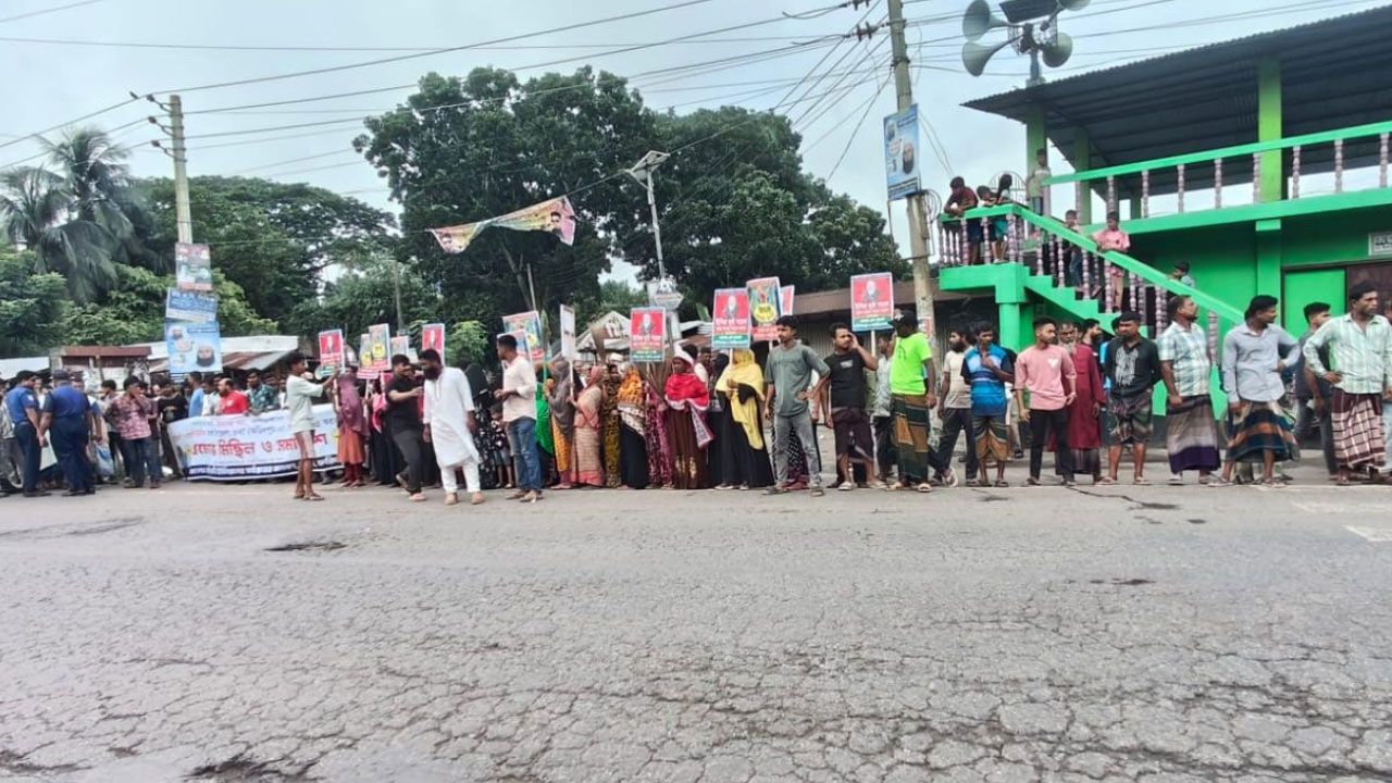 <h5>ফরিদপুর ভাঙ্গা</h5> <h3>ভাঙ্গায় অবরোধের দ্বিতীয় দিনেও সচল যান চলাচল</h3>