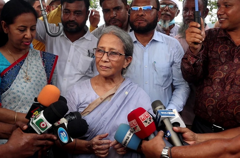 ভারতের আগে দেশের মানুষ ইলিশ খাবে: মৎস্য উপদেষ্টা