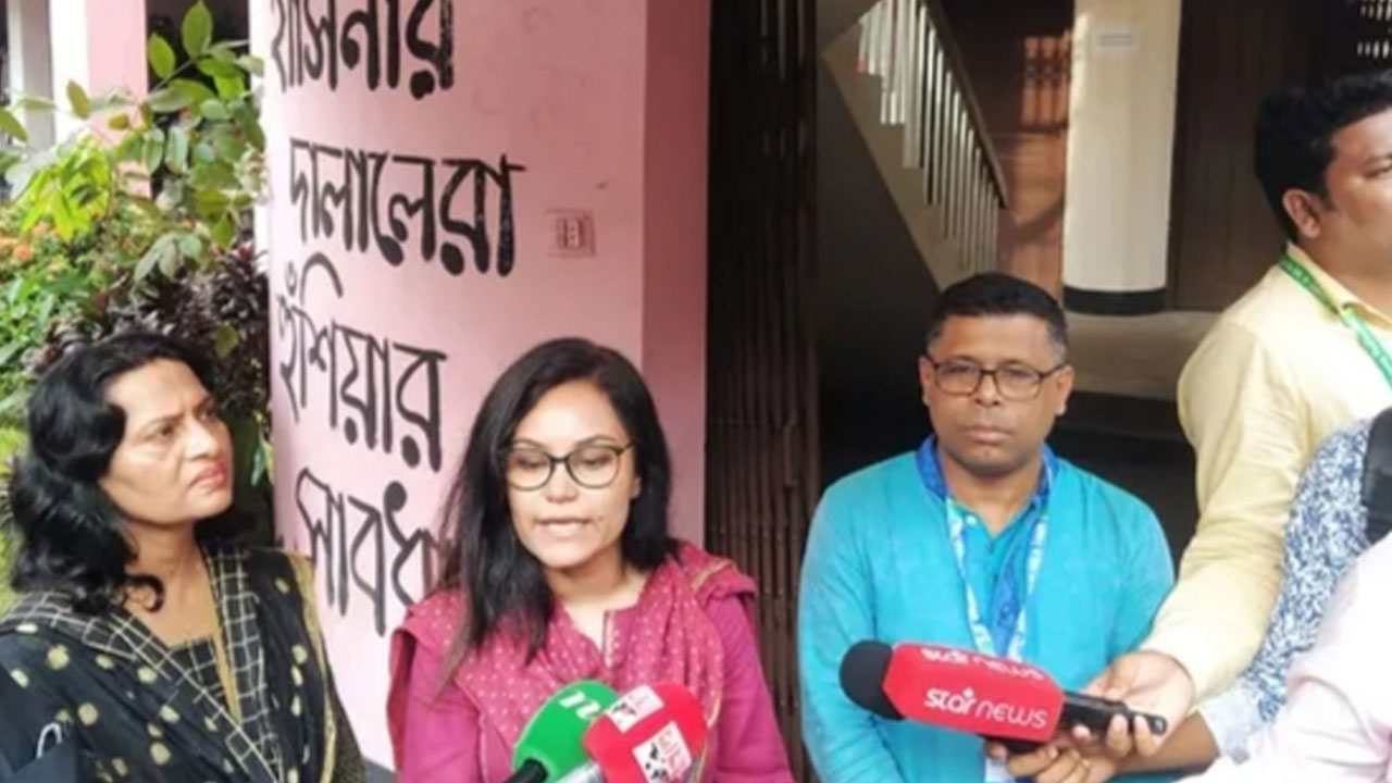 <h5>জাকসু নির্বাচন</h5> <h3>জাকসু নির্বাচনের দায়িত্ব থেকে অব্যাহতি নিলেন বিএনপিপন্থি তিন শিক্ষক</h3>