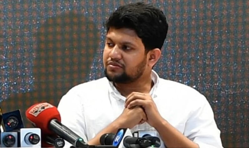 <h5>তথ্য উপদেষ্টার অভিযোগ</h5> <h3>৫ আগস্টের পর ভাগ-বাটোয়ারা করে প্রশাসন দখল করেছে বিএনপি-জামায়াত</h3>