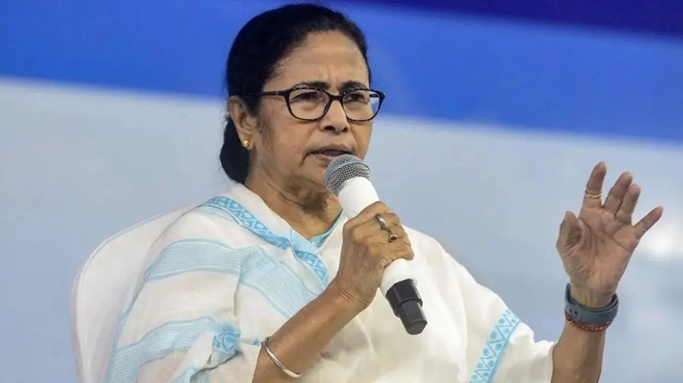 <h5>মমতার তীব্র ভাষণ</h5> <h3>‘মোদি চোর, বিজেপি চোর, সবাই স্লোগান দাও’</h3>