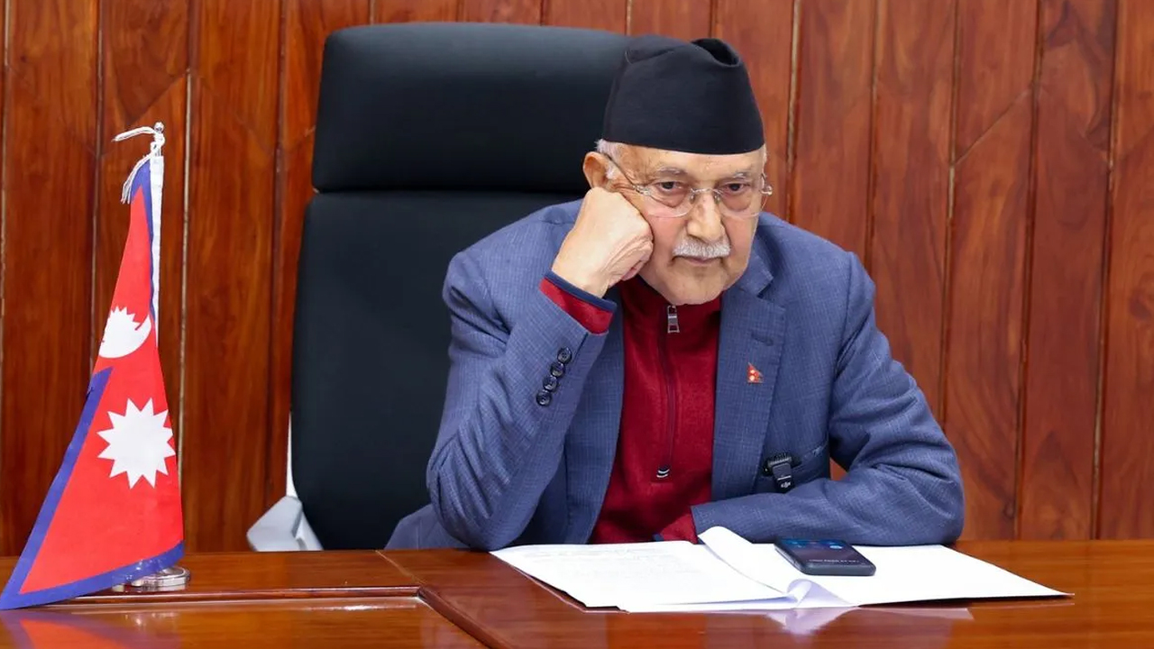 <h5>জেন–জির বিক্ষোভ</h5> <h3>ভারতবিরোধিতার কারণেই ক্ষমতা হারানোর দাবি অলি’র</h3>