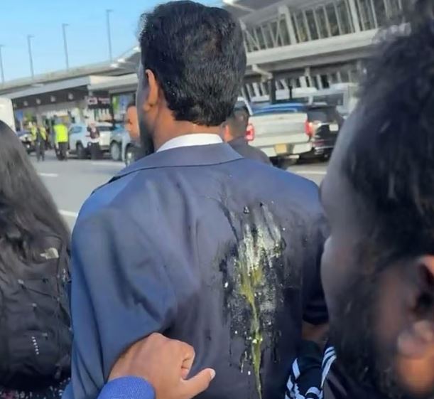 <h5>যুক্তরাষ্ট্র নিউইয়র্ক</h5> <h3>নিউইয়র্কে এনসিপি নেতা আখতার হোসেনকে লক্ষ্য করে ডিম নিক্ষেপ</h3>