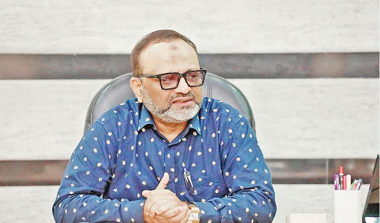 ডাকসু নির্বাচনে স্বচ্ছতা নিশ্চিতে নজরদারির আশ্বাস উপাচার্যের