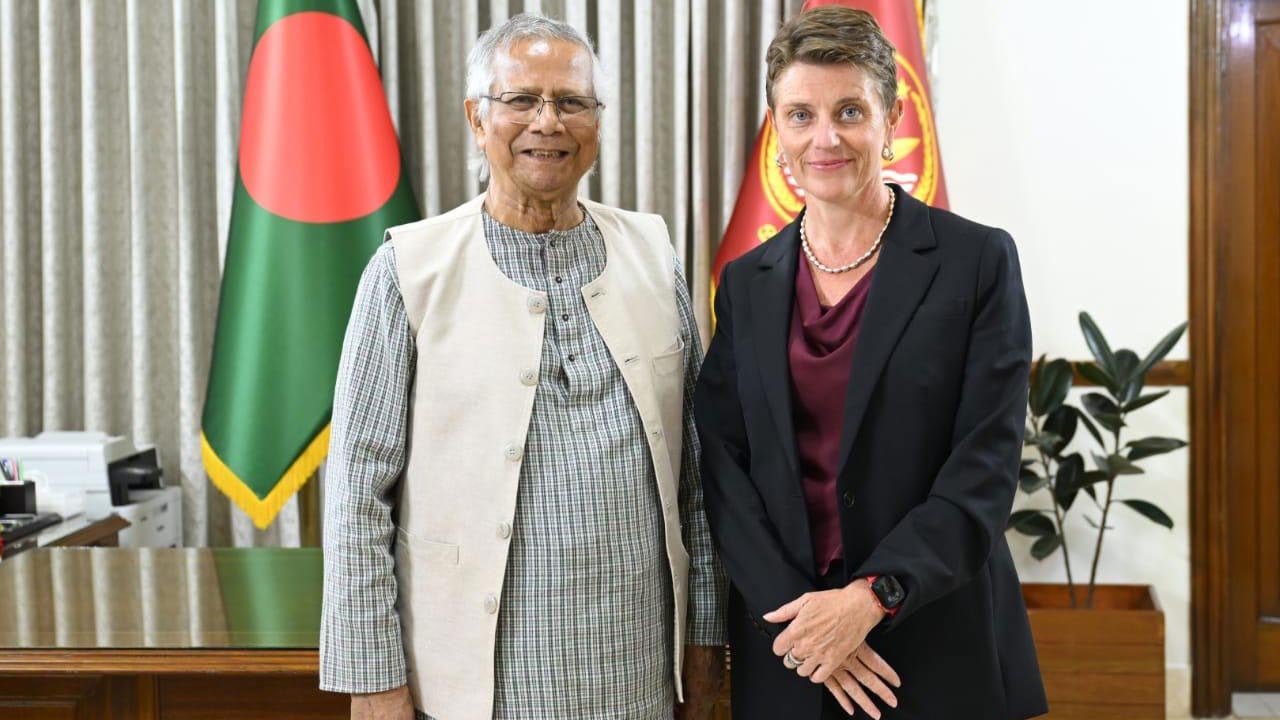 <h5>ড. ইউনূস ও গোয়েন লুইস বৈঠক</h5> <h3>ফেব্রুয়ারির নির্বাচন পূর্ণ সমর্থনের অঙ্গীকার জাতিসংঘের</h3>