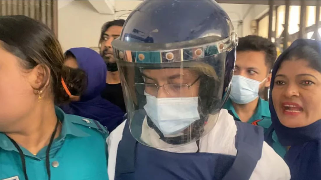 <h5>আদালতে দীপু মনি</h5> <h3>অসুস্থতার অভিযোগ, রিমান্ডে ৪ দিন</h3>