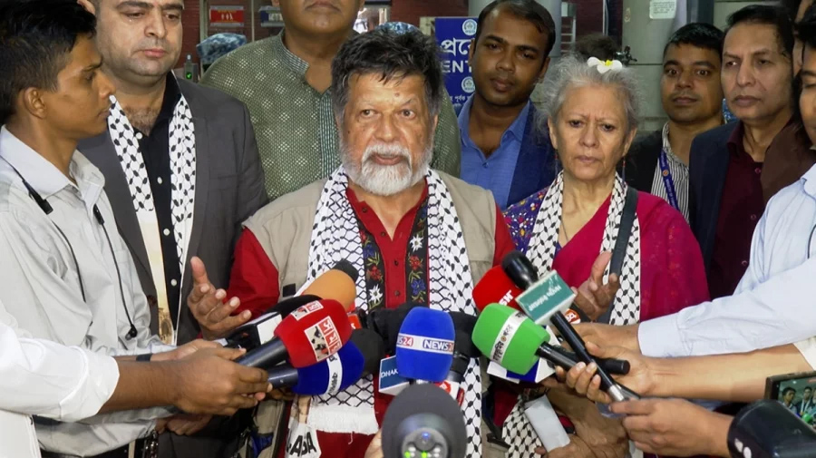 <h5>ইসরায়েলি বন্দিদশা থেকে মুক্ত ড. শহিদুল আলম</h5> <h3>দেশে ফিরলেন শহিদুল আলম</h3>