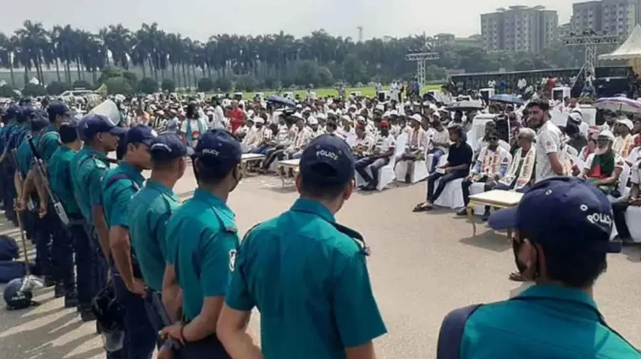 সংসদ ভবন ঘিরে কঠোর নিরাপত্তা, জুলাই যোদ্ধাদের সঙ্গে পুলিশের সংঘর্ষে উত্তেজনা