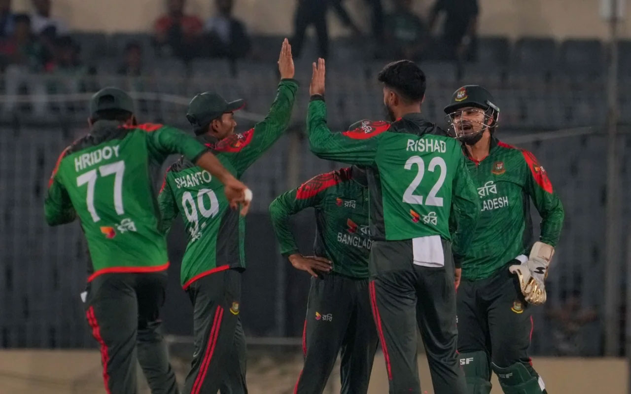 ২০৭ রানে জিতে বিপুল ব্যবধানে বাংলাদেশ