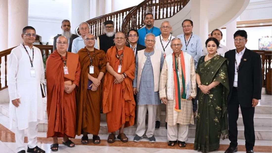 <h5>প্রধান উপদেষ্টা প্রফেসর ড. মুহাম্মদ ইউনূস</h5> <h3>প্রবারণা পূর্ণিমায় প্রধান উপদেষ্টাকে বৌদ্ধ নেতৃবৃন্দের শুভেচ্ছা</h3>