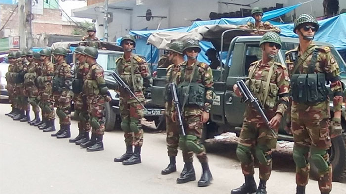 শেখ হাসিনার রায় ঘিরে আদালতপাড়ায় কড়া নিরাপত্তা, রাজধানীজুড়ে সতর্ক অবস্থানে আইনশৃঙ্খলা বাহিনী