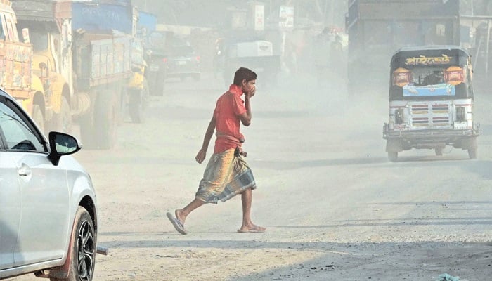 ঢাকার বাতাস আজও ‘খুবই অস্বাস্থ্যকর’