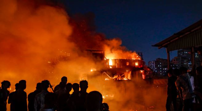 কড়াইল বস্তির আগুন পাঁচ ঘণ্টা পর নিয়ন্ত্রণে
