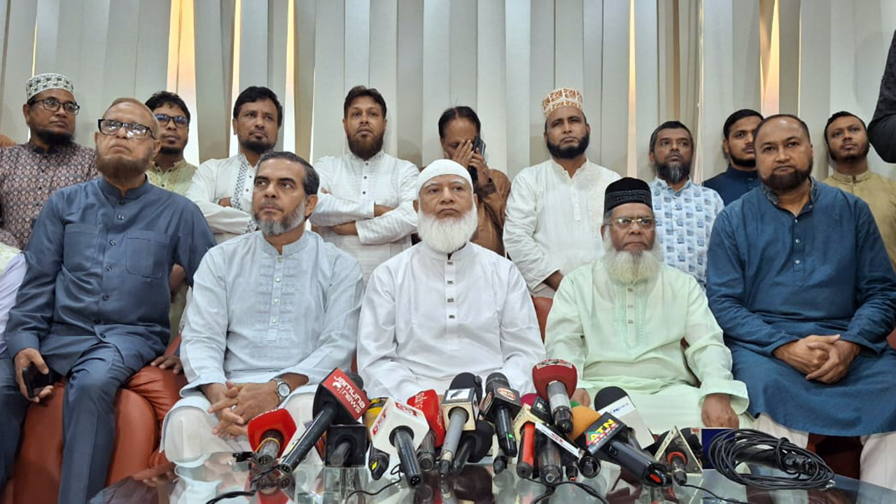 <h5>ত্রয়োদশ জাতীয় সংসদ নির্বাচন</h5> <h3>জামায়াত কোনো জোটে যাচ্ছে না : ডা. শফিকুর রহমান</h3>