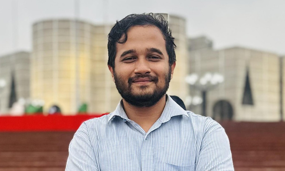 ঢাকা-১৮ আসন থেকে প্রার্থী হওয়ার গুঞ্জন মীর স্নিগ্ধর
