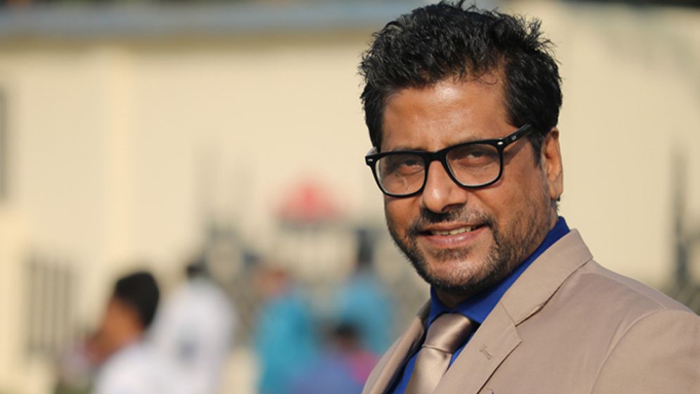 সাংবাদিক আনিস আলমগীর ডিবি হেফাজতে