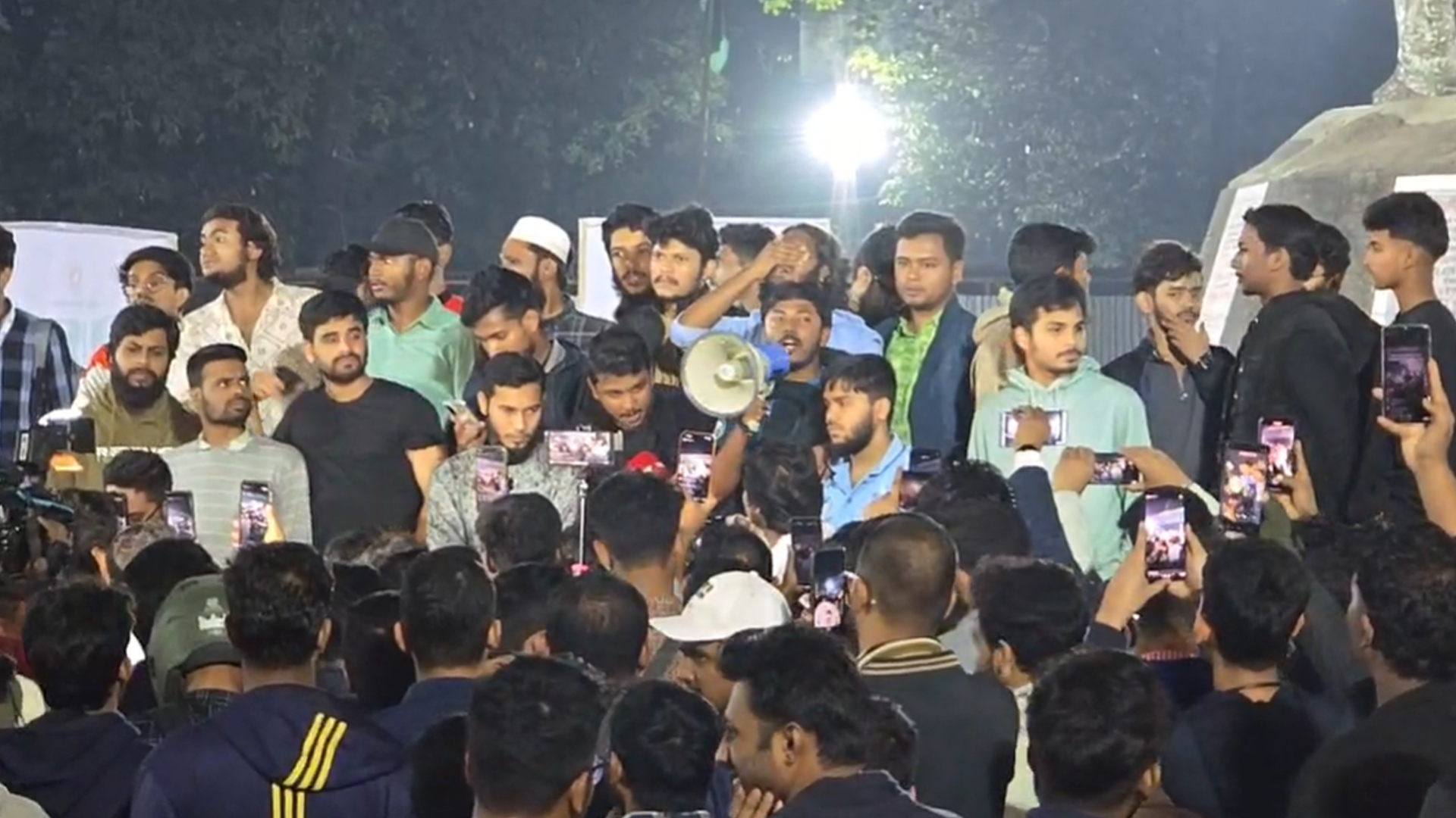 ওসমান হাদির মৃত্যু: শুক্রবার সারাদেশে ‘কফিন মিছিল’ কর্মসূচি জুলাই ঐক্যের