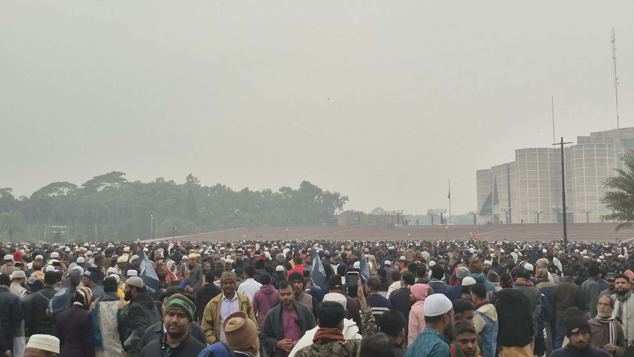 <h5>খালেদা জিয়ার জানাজা</h5> <h3>সকাল ১১টার মধ্যেই জনসমুদ্রে পরিণত মানিক মিয়া অ্যাভিনিউ</h3>