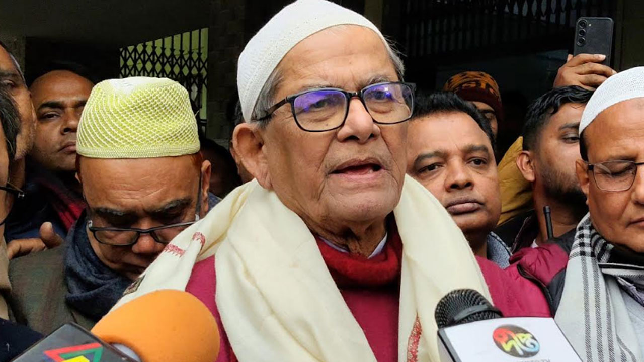 উন্নয়নকে অগ্রাধিকার দেওয়ার অঙ্গীকার মির্জা ফখরুলের