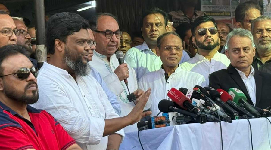 মব সৃষ্টিকারীরা চেয়েছিল ওসমান হাদি মারা যাক: মির্জা আব্বাস