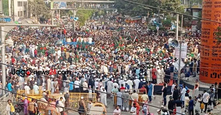 হাদি হত্যার বিচার দাবিতে শাহবাগ অবরোধ