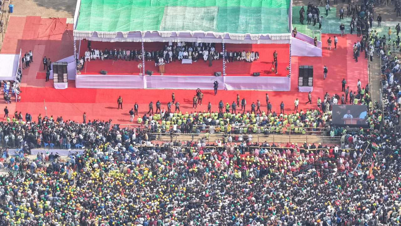 বেহেশতের টিকিট দেওয়ার কথা বলে শিরকি করাচ্ছে: তারেক রহমান