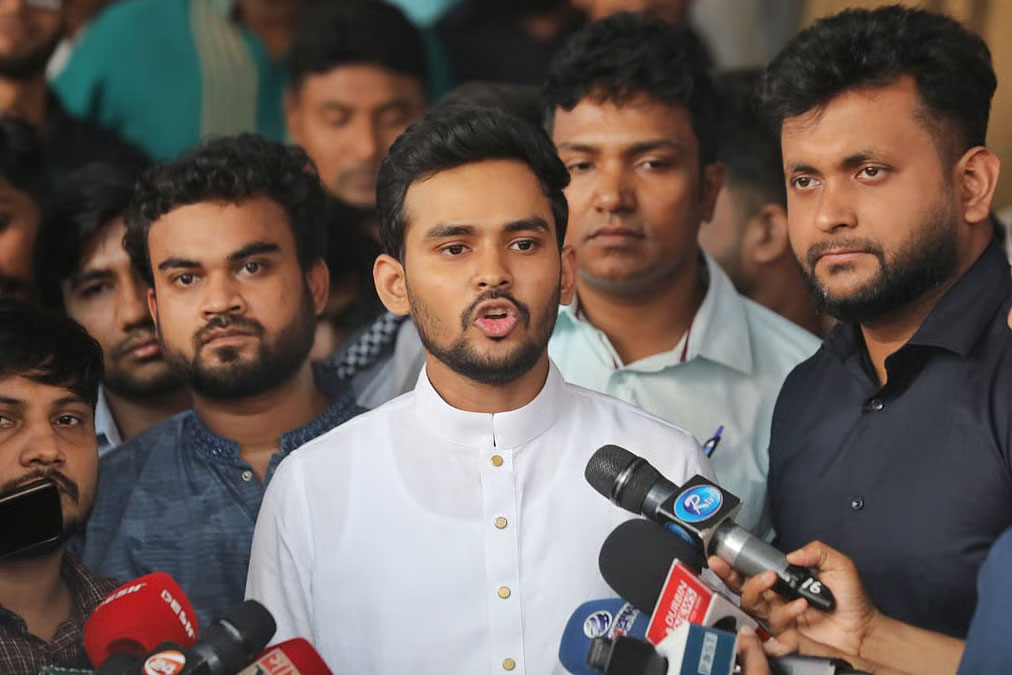 পাতানো নির্বাচনের চেষ্টা চলছে, রুখে দেওয়া হবে: আসিফ মাহমুদ