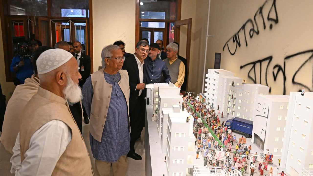 জুলাই গণ-অভ্যুত্থান স্মৃতি জাদুঘর বিশ্বে নজিরবিহীন দৃষ্টান্ত: প্রধান উপদেষ্টা