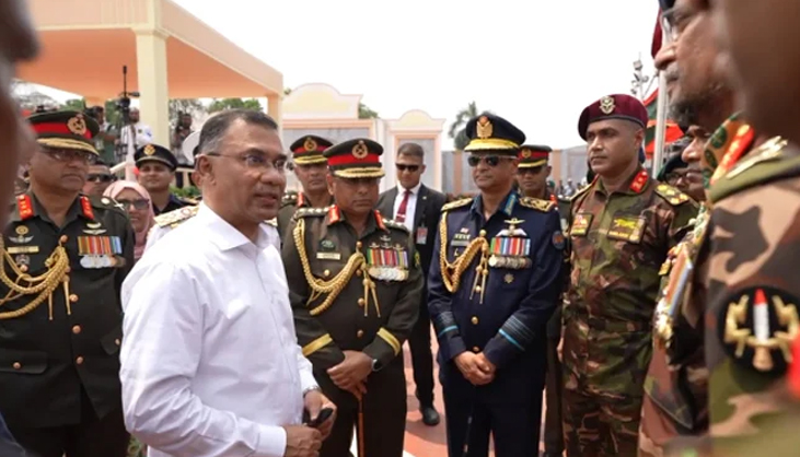সশস্ত্র বাহিনীকে আরও শক্তিশালী করার অঙ্গীকার প্রধানমন্ত্রীর