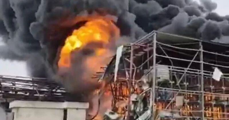 ইরানি হামলায় ইসরায়েলের শিল্পাঞ্চলে অগ্নিকাণ্ড