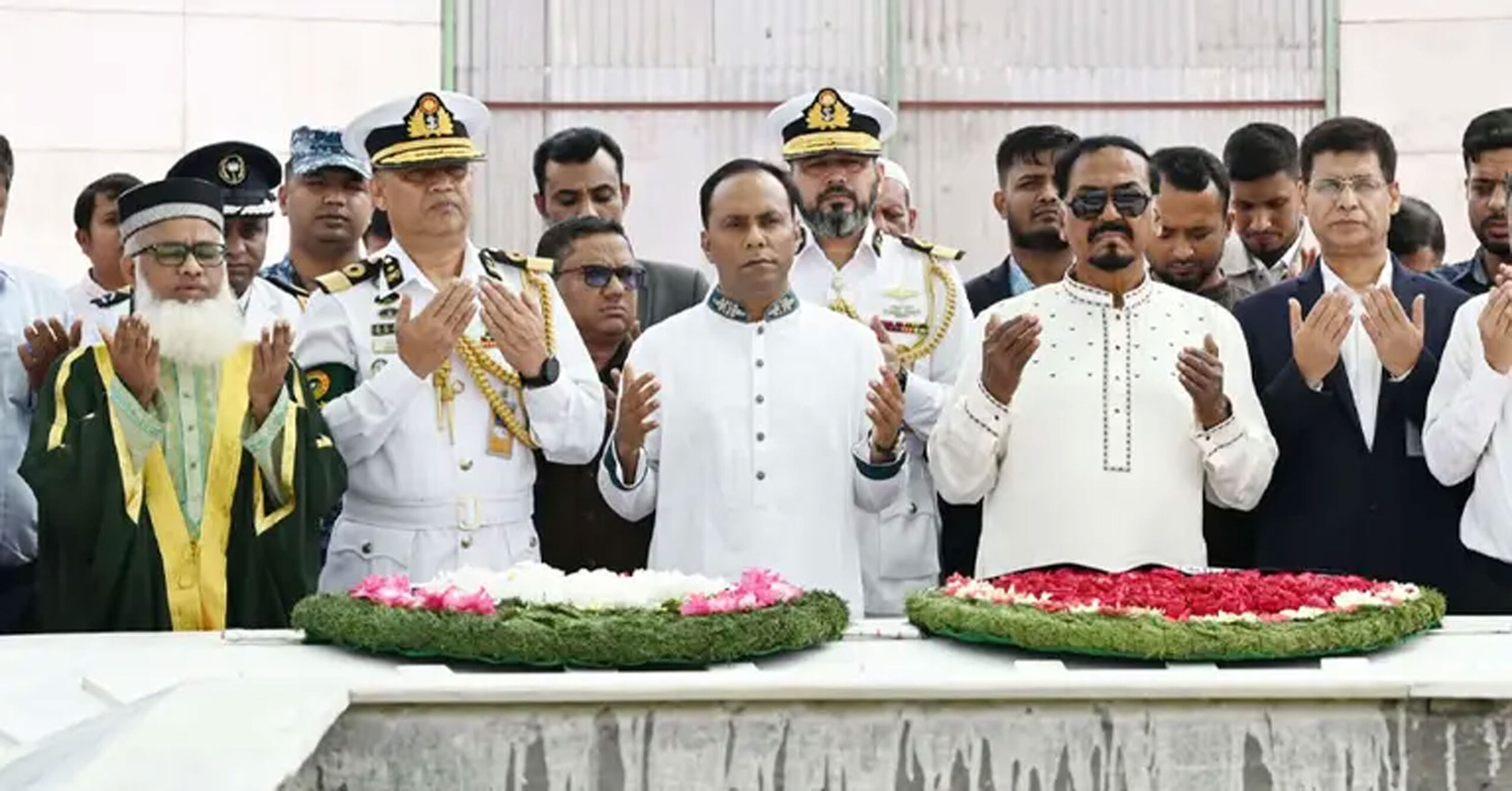 জিয়াউর রহমান ও খালেদা জিয়ার সমাধিতে শ্রদ্ধা স্পিকার ও ডেপুটি স্পিকারের