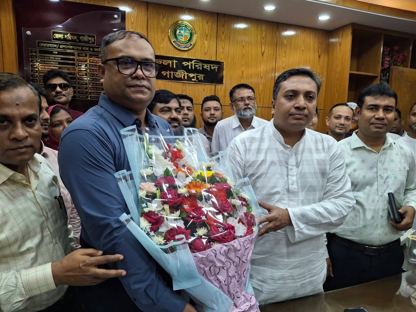 গাজীপুর জেলা পরিষদে প্রশাসক হিসেবে দায়িত্ব গ্রহণ করেছেন ইশরাক সিদ্দিকী 
