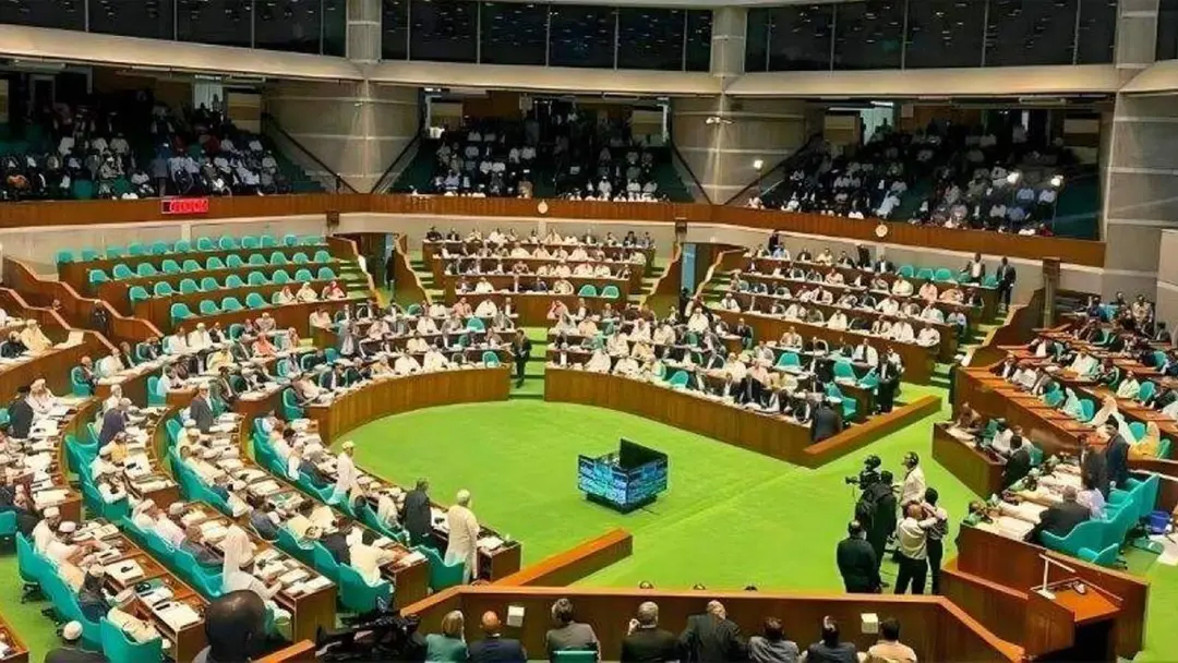 সংবিধান সংস্কার ইস্যুতে বিরোধীদের ওয়াকআউট