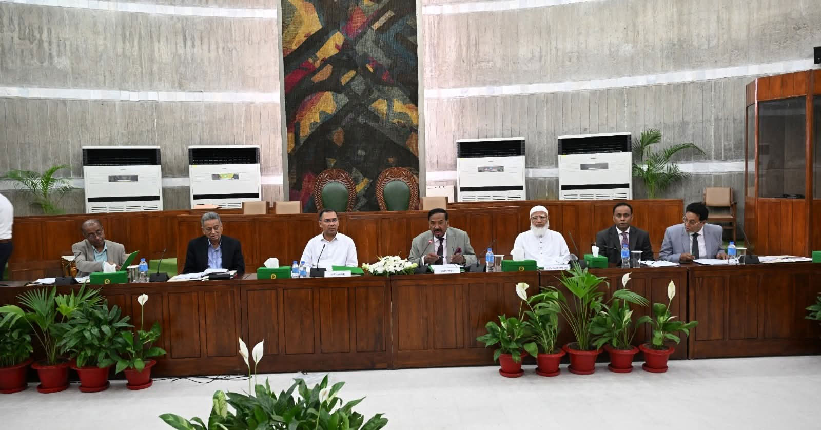 সংসদ সচিবালয় কমিশনের ৩৭তম বৈঠক অনুষ্ঠিত