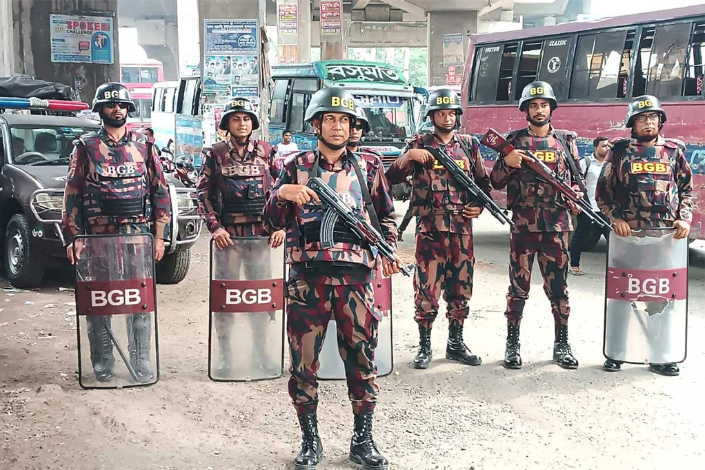 ঈদযাত্রা নির্বিঘ্ন রাখতে ঢাকা ও আশপাশের জেলায় বিজিবি মোতায়েন