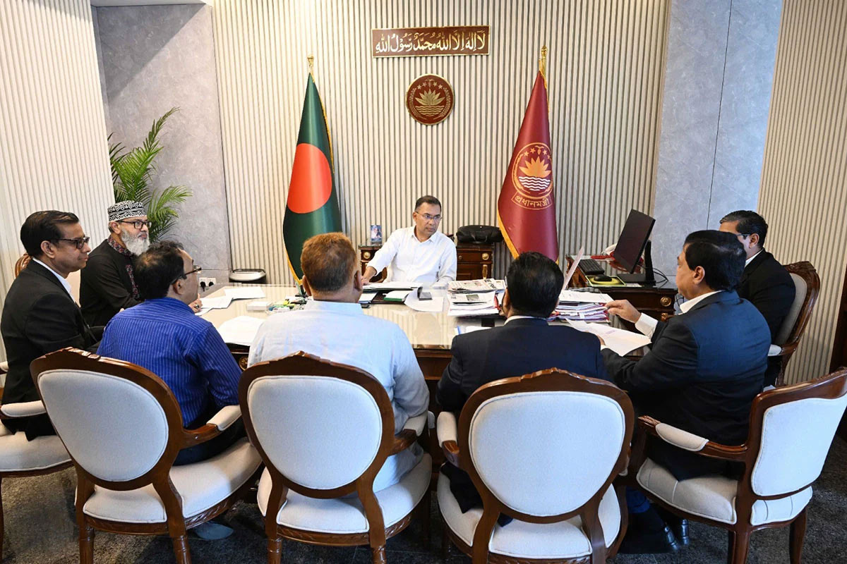 সড়ক যোগাযোগ নির্বিঘ্ন রাখতে সরকার দৃঢ়প্রতিজ্ঞ: প্রধানমন্ত্রী