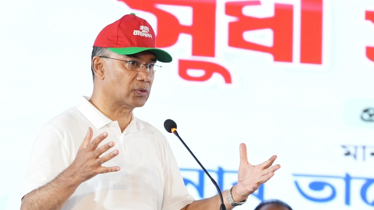 সারা দেশে ১ লাখ স্বাস্থ্যকর্মী নিয়োগের ঘোষণা প্রধানমন্ত্রীর