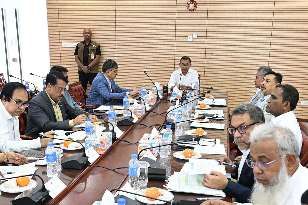 যানজট কমাতে সায়েদাবাদ, গুলিস্তান ও মহাখালী বাস টার্মিনাল স্থানান্তরের নির্দেশ প্রধানমন্ত্রীর