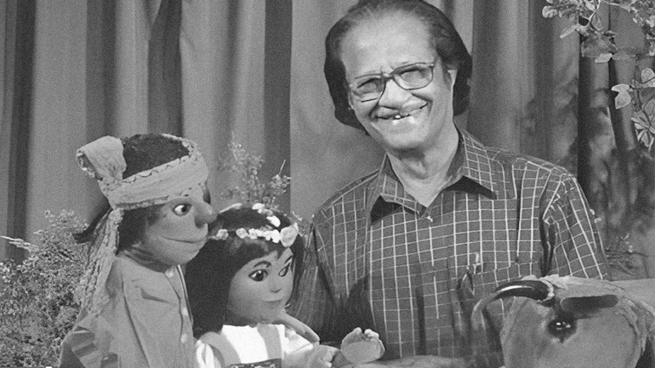 <h5>নিউমোনিয়াজনিত জটিলতায় চিকিৎসাধীন অবস্থায় শেষ নিঃশ্বাস; দেশের শিল্প-সংস্কৃতি অঙ্গনে শোকের ছায়া</h5> <h3>একুশে পদকপ্রাপ্ত বরেণ্য চিত্রশিল্পী মুস্তাফা মনোয়ার আর নেই</h3>